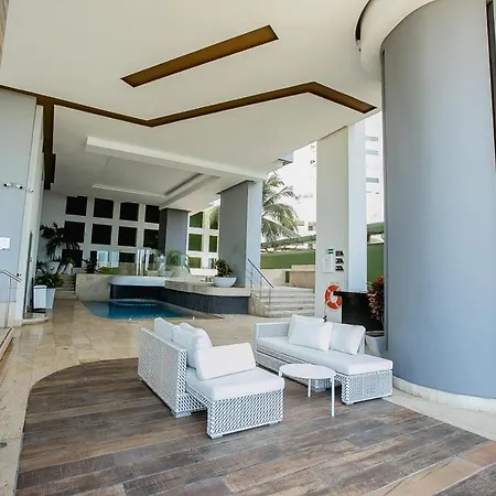 En Edificio Murano Elite Frente A Playas De Bocagrande